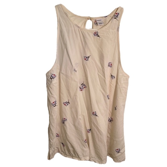 Old Navy Tops - Old Navy Swing Tank Top White Floral